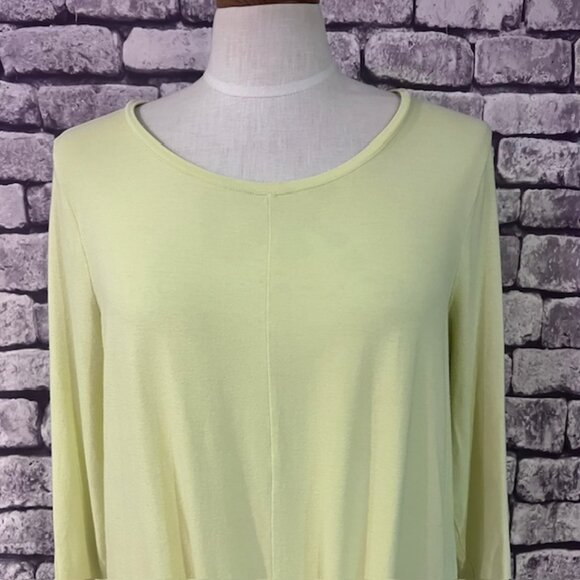 Chico's Yellowish Green 3/4 Sleeve Tee W/ Tie Front Size L - Picture 2 of 7